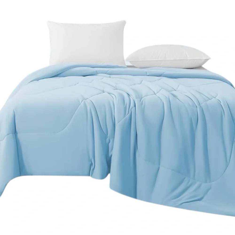NEW Cooling Blanket Comforter Queen Blue and Ice Blue 90x90